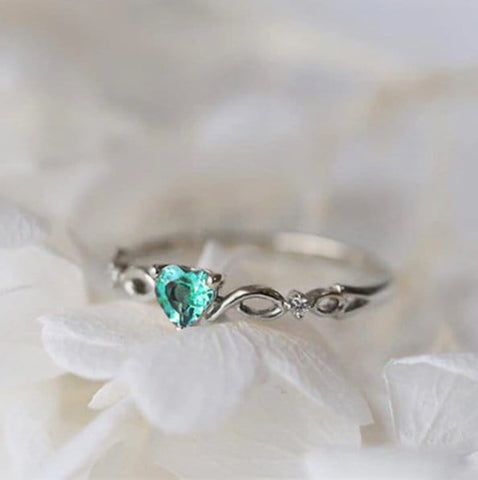 Criberg Huitan Simple Heart Ring